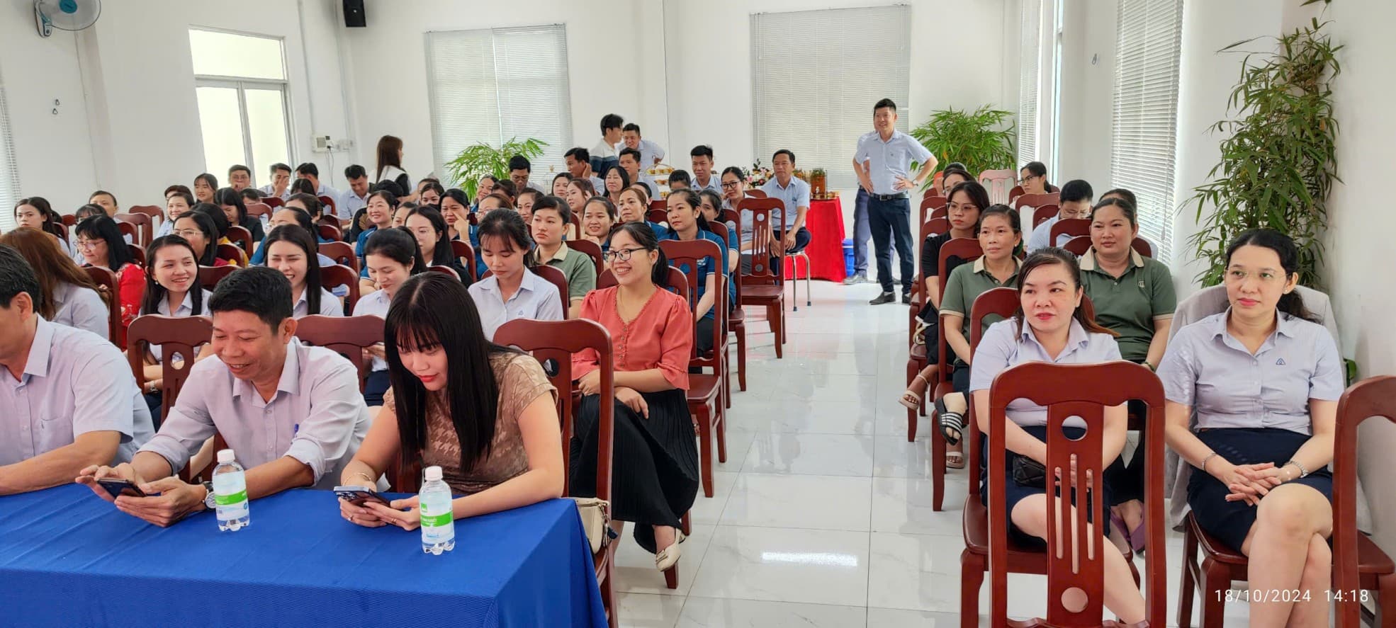 Chào mừng Ngày Phụ Nữ Việt Nam 20/10 - Cuộc Thi "Trang Trí Bánh Kem" Tại Công Ty Thép Tây Đô