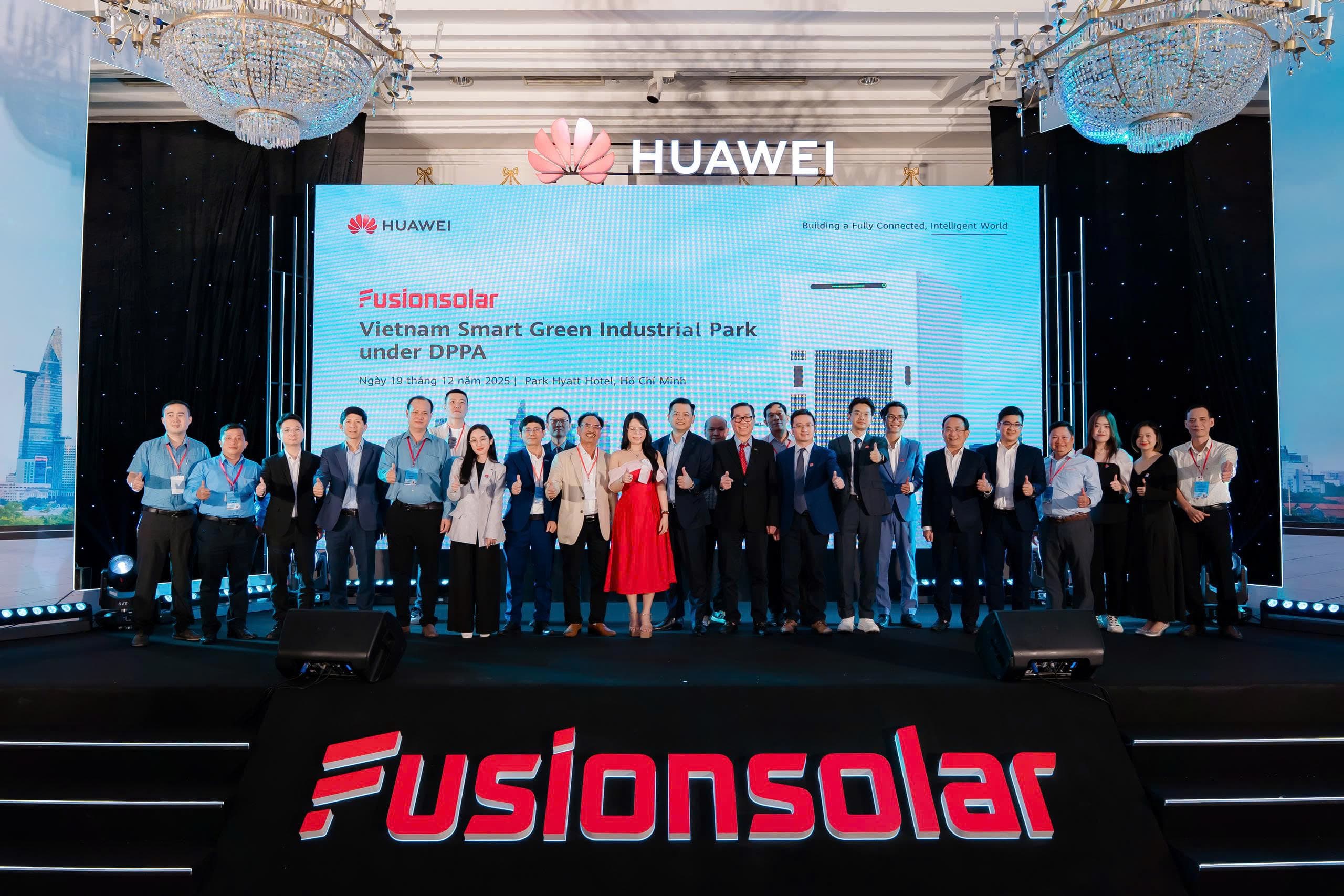 Thép Tây Đô và Huawei Digital Power: Ký Kết Hợp Tác Chiến Lược Phát Triển Năng Lượng Xanh