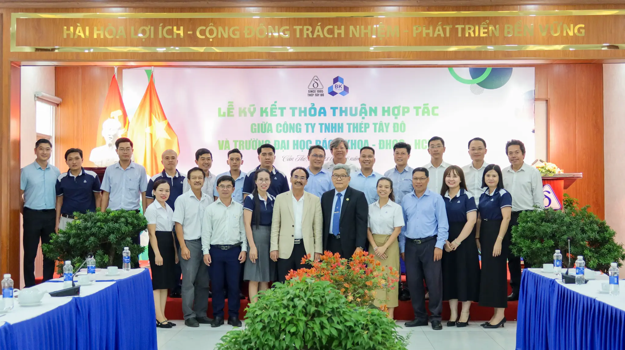 Buổi ký kết MOU thành công, hứa hẹn mở ra những hợp tác mạnh mẽ về nguồn nhân lực chất lượng trong tương lai
