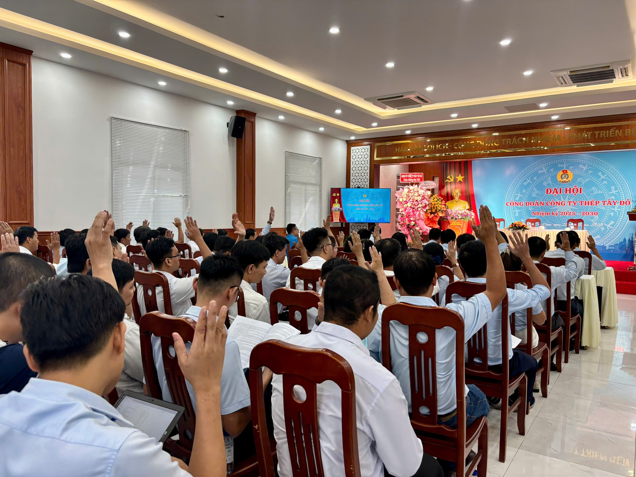 The 2023–2025 Executive Committee’s report presented at the Congress